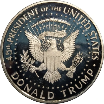 Medal - Donald Trump 45th President back