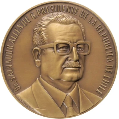 Medalla Salvador Allende Gossens ND front