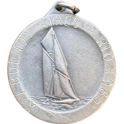 Sailing Regatta prize medal - Yacht Club Argentino front